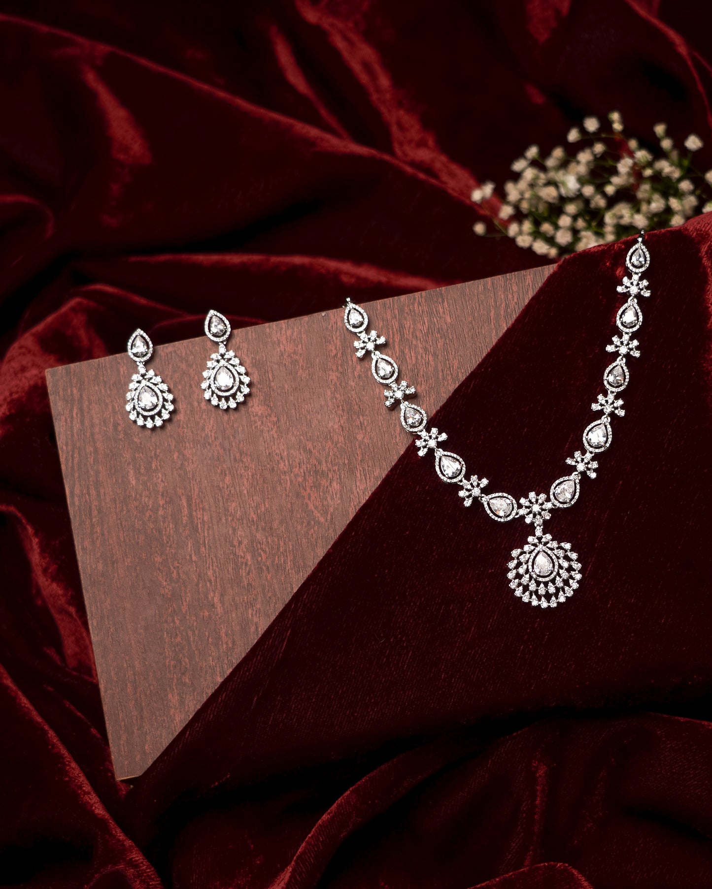 Rodium-Plated AD-Studded Necklace Set